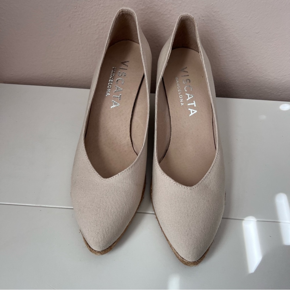 Roses Canvas V Cut Espadrille Wedges - Picture 2 of 16